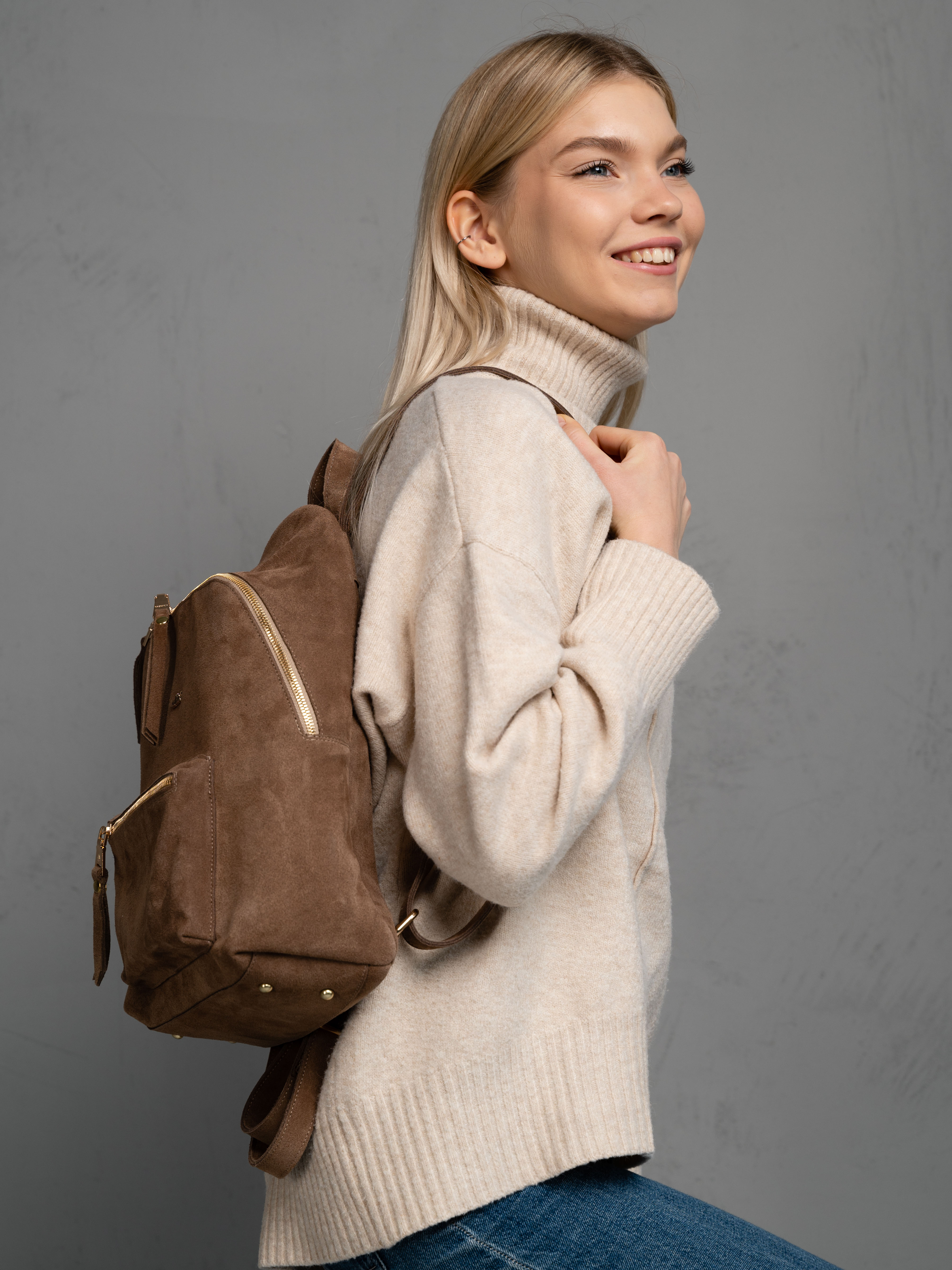 картинка Рюкзак ED'ART r01.серо-коричневая замша от интернет магазина