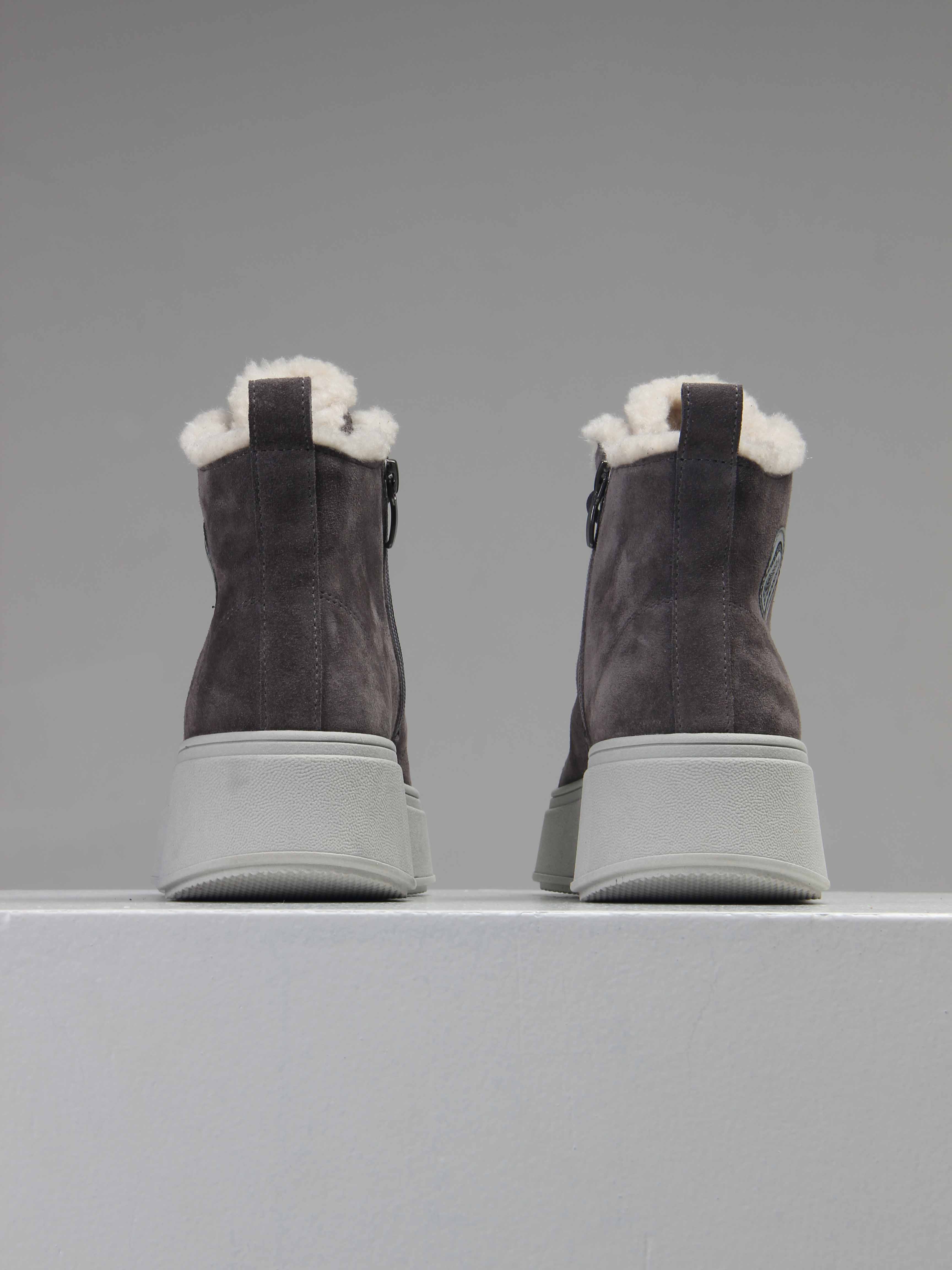 картинка Ботинки ED'ART 217.ALTA'gr. Серый замок замша от интернет магазина