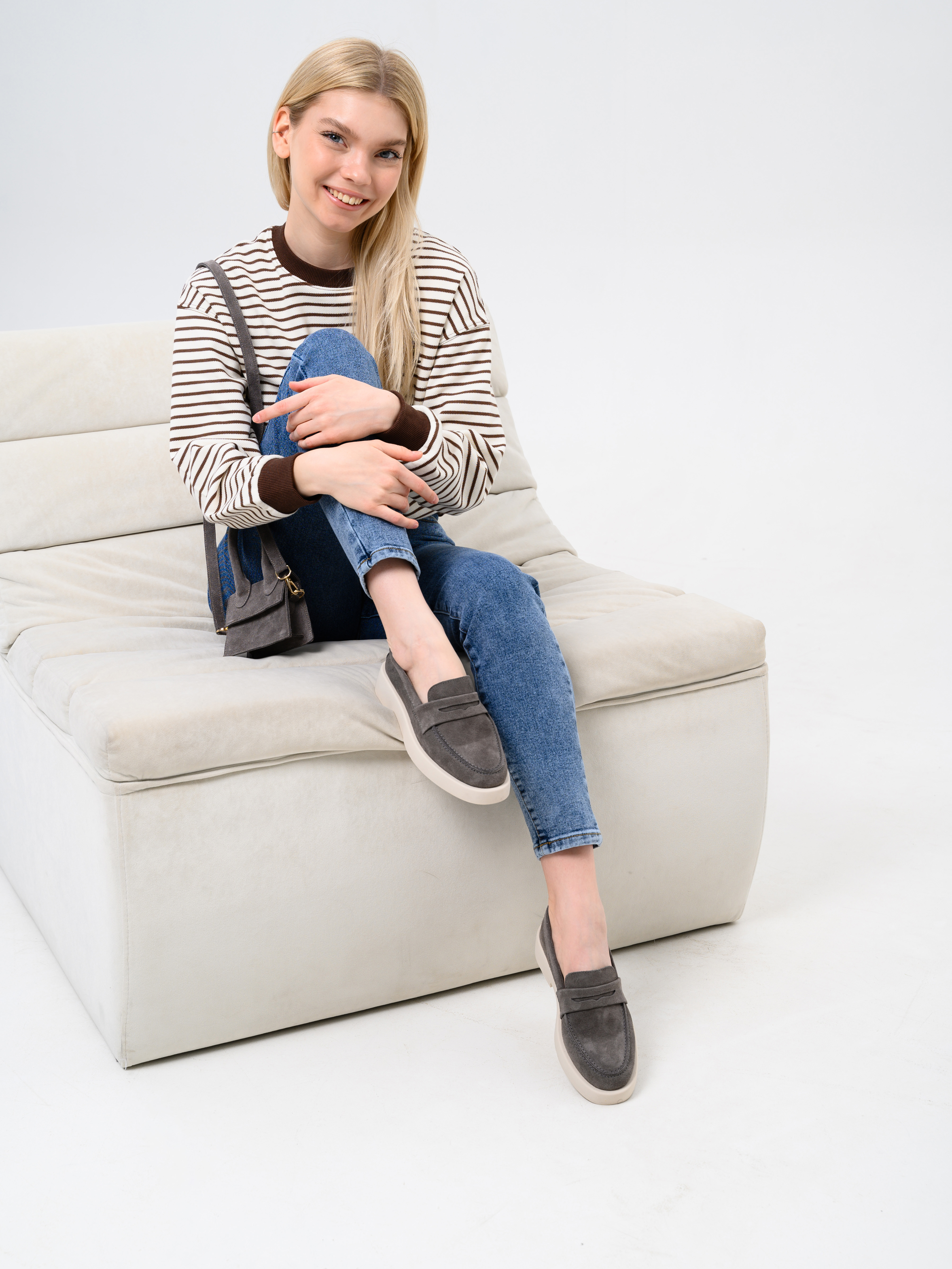 картинка Лоферы туфли ED'ART 176.1593'be. Серый замок замша от интернет магазина