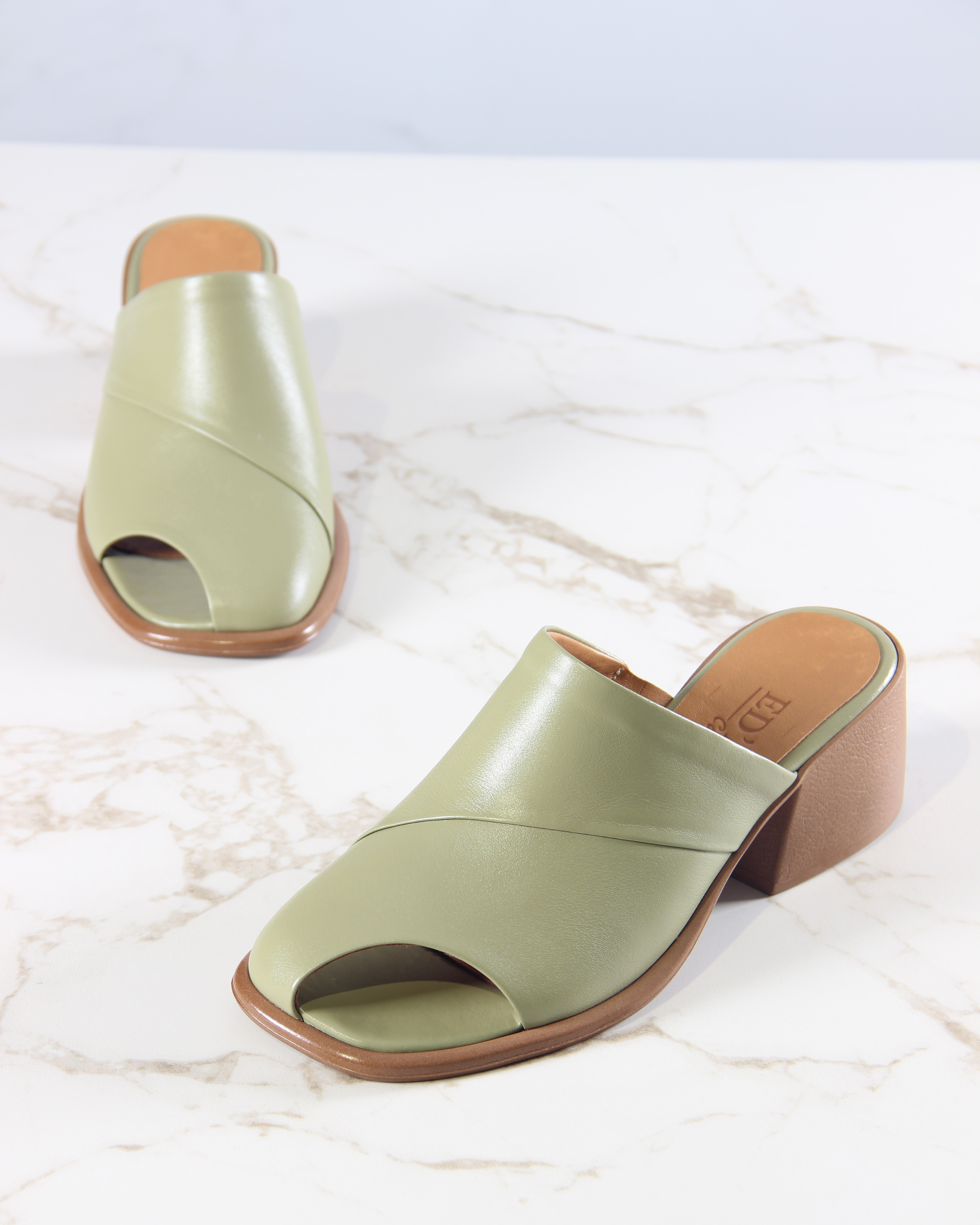 картинка Сабо ED'ART 5300.23663'be. Олива орех от интернет магазина