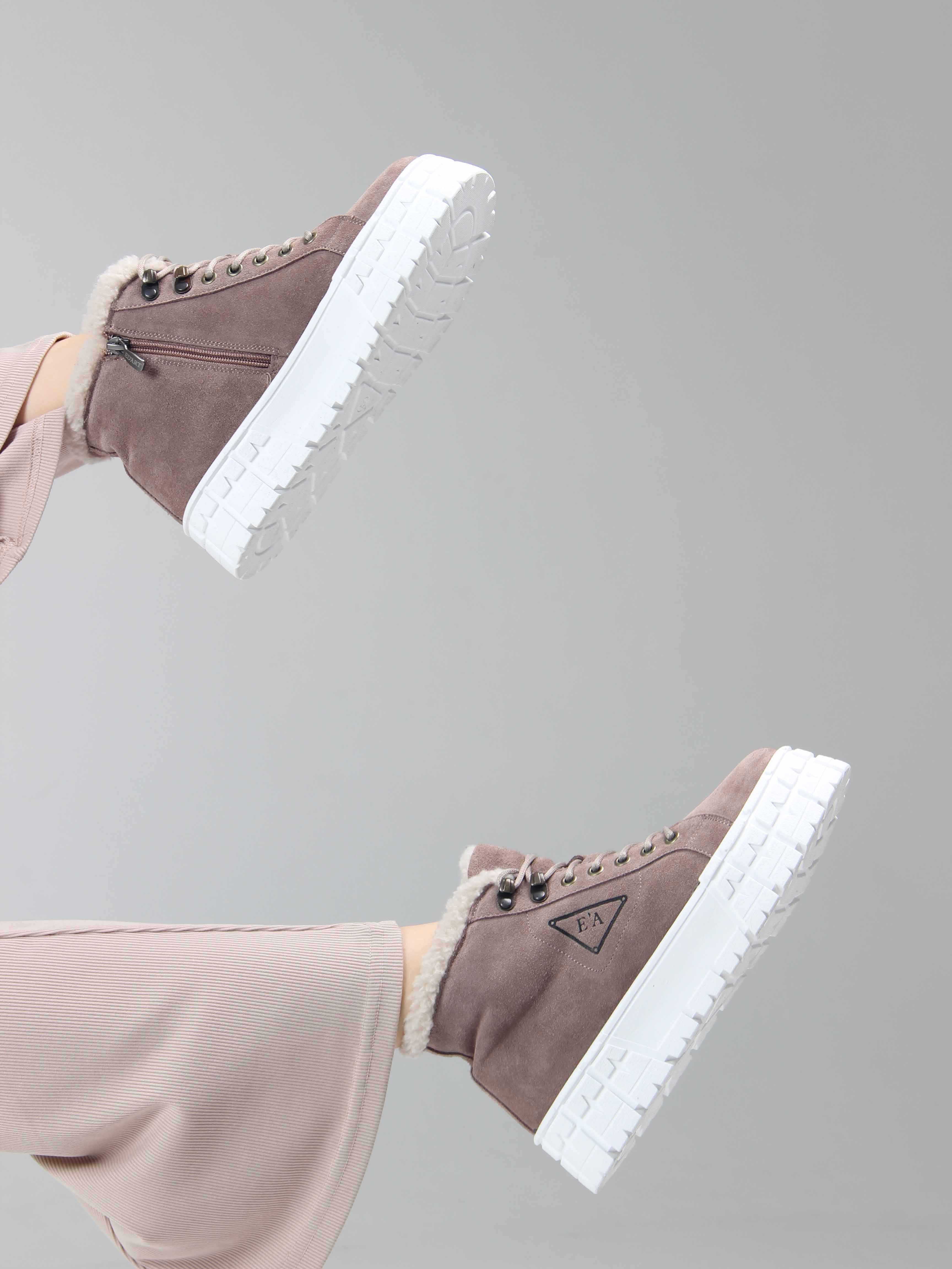 картинка Ботинки ED'ART 243.212131'w. Капучино замша от интернет магазина