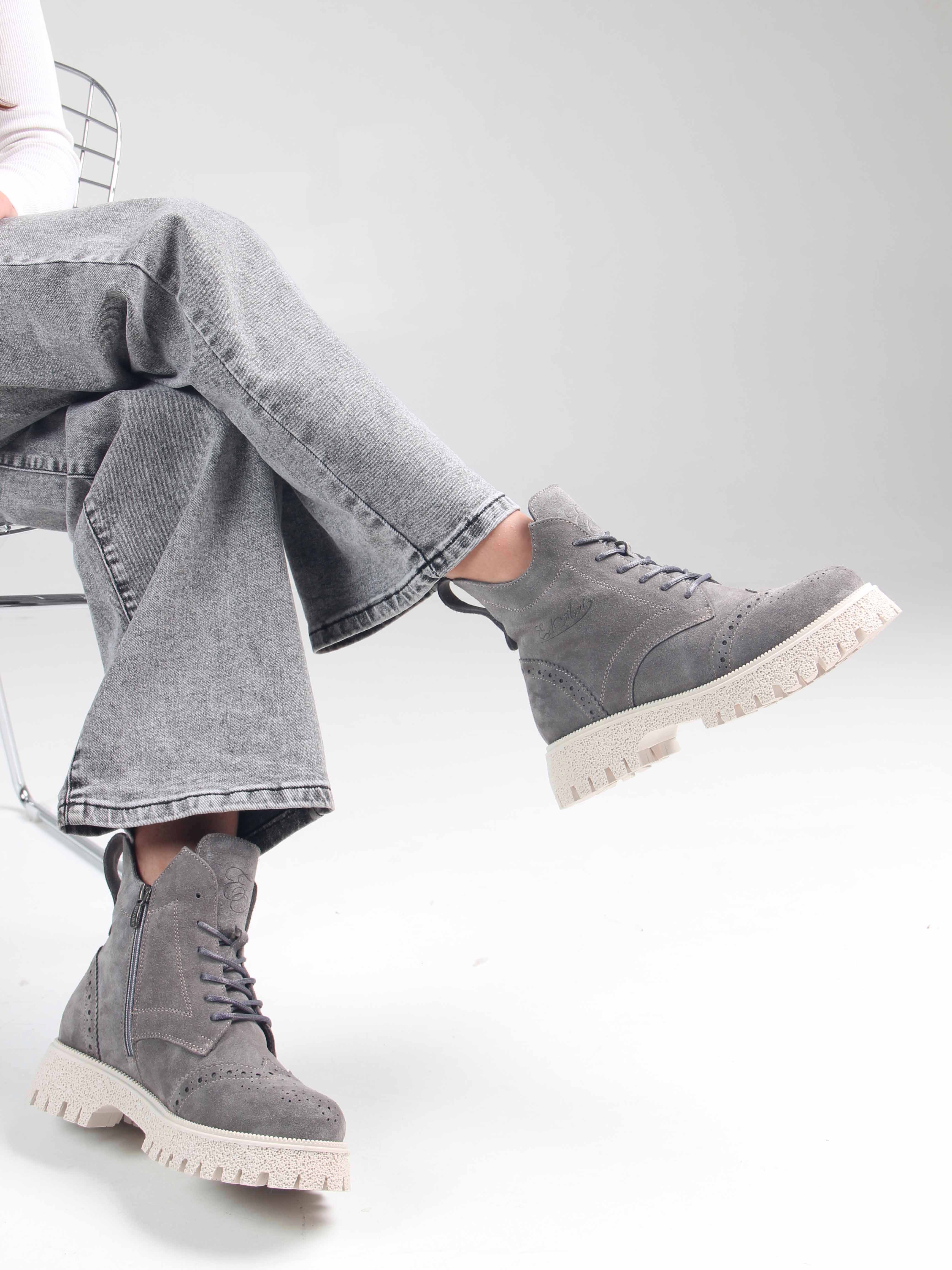 картинка Ботинки ED'ART 338.1541'be. серый замок замша от интернет магазина