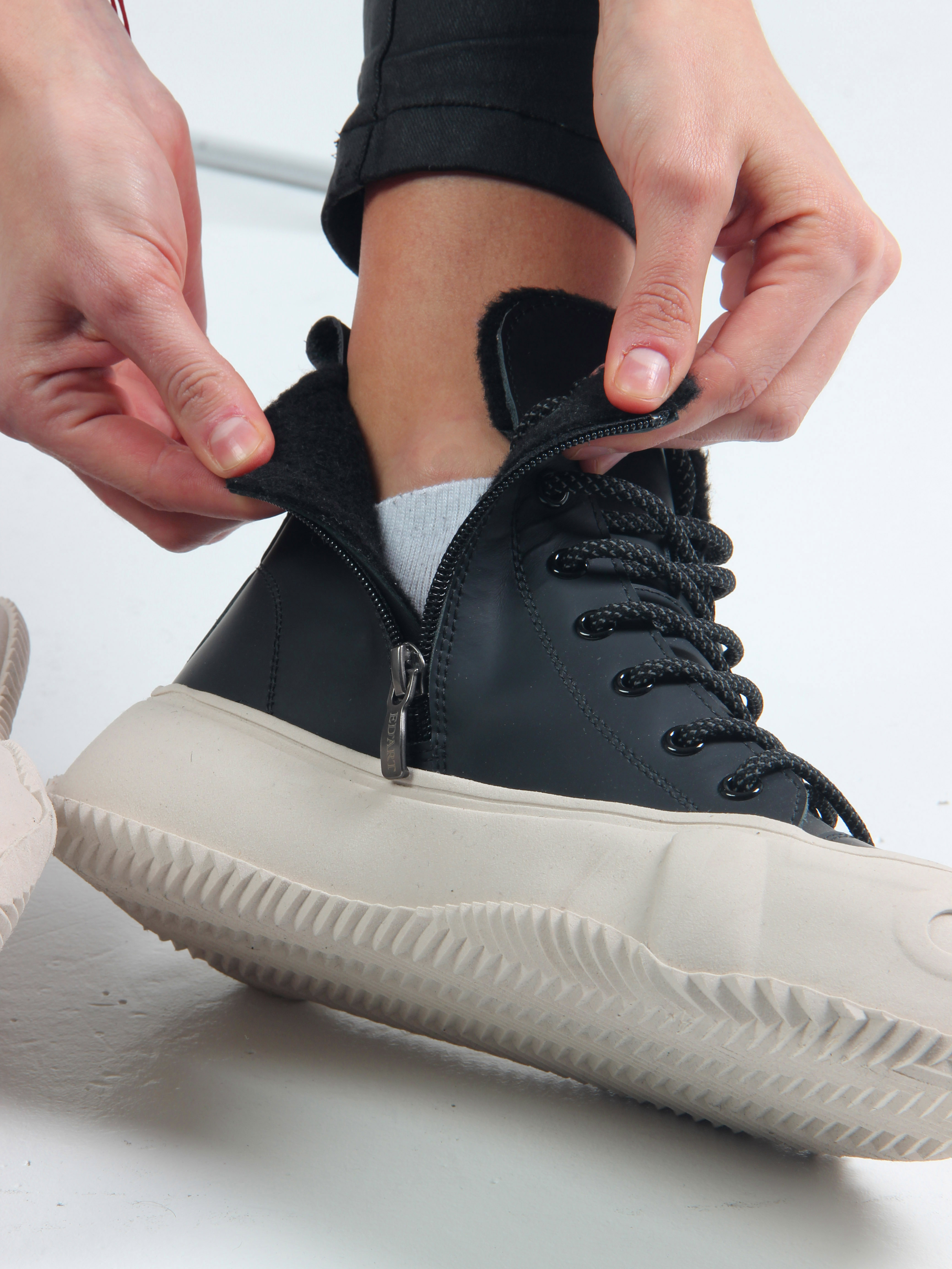 картинка Ботинки ED'ART 217.PODYUM151'be. черный от интернет магазина