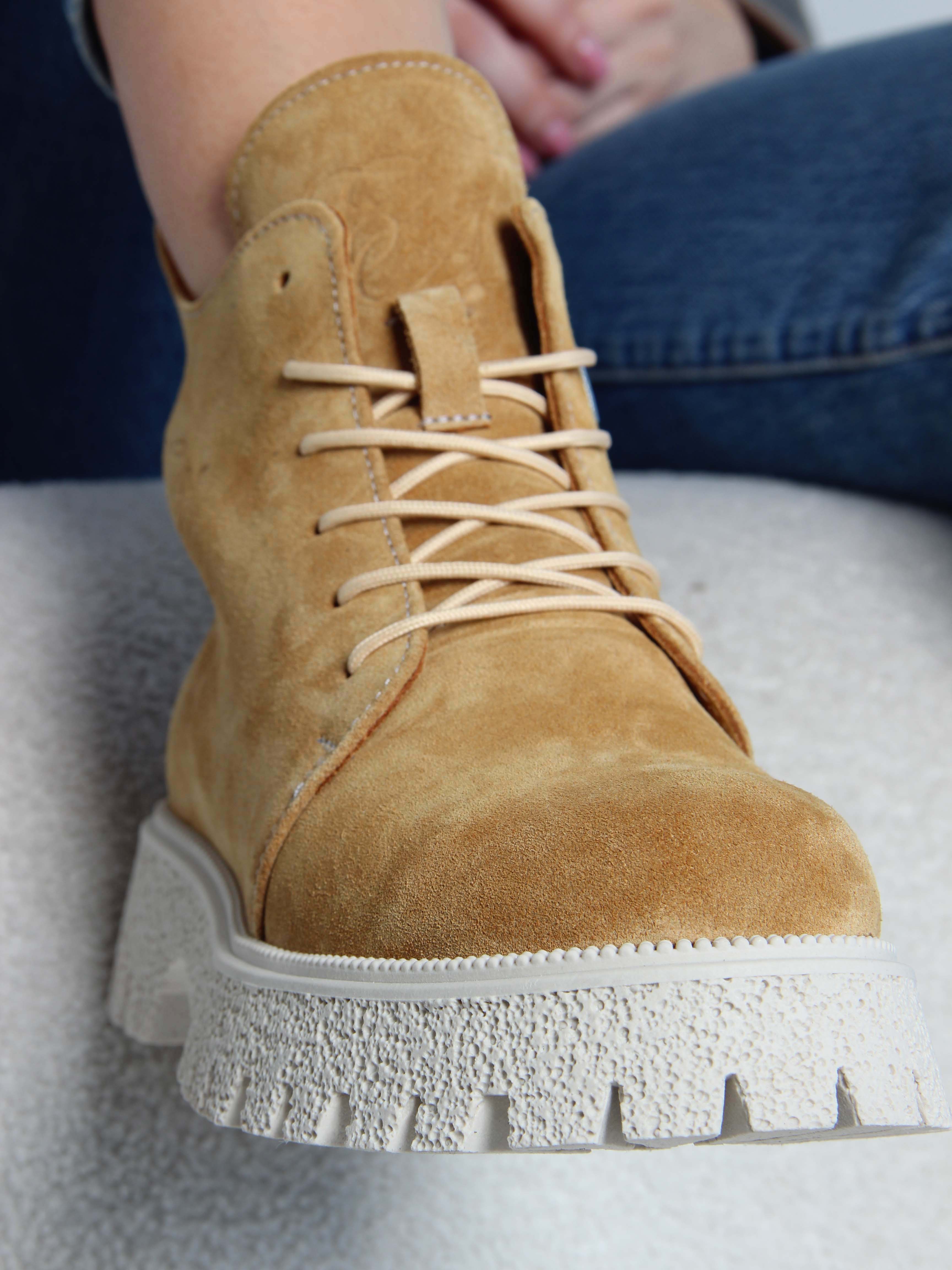 картинка Ботинки ED'ART 228.V.1541'be. светло-желтый замша от интернет магазина