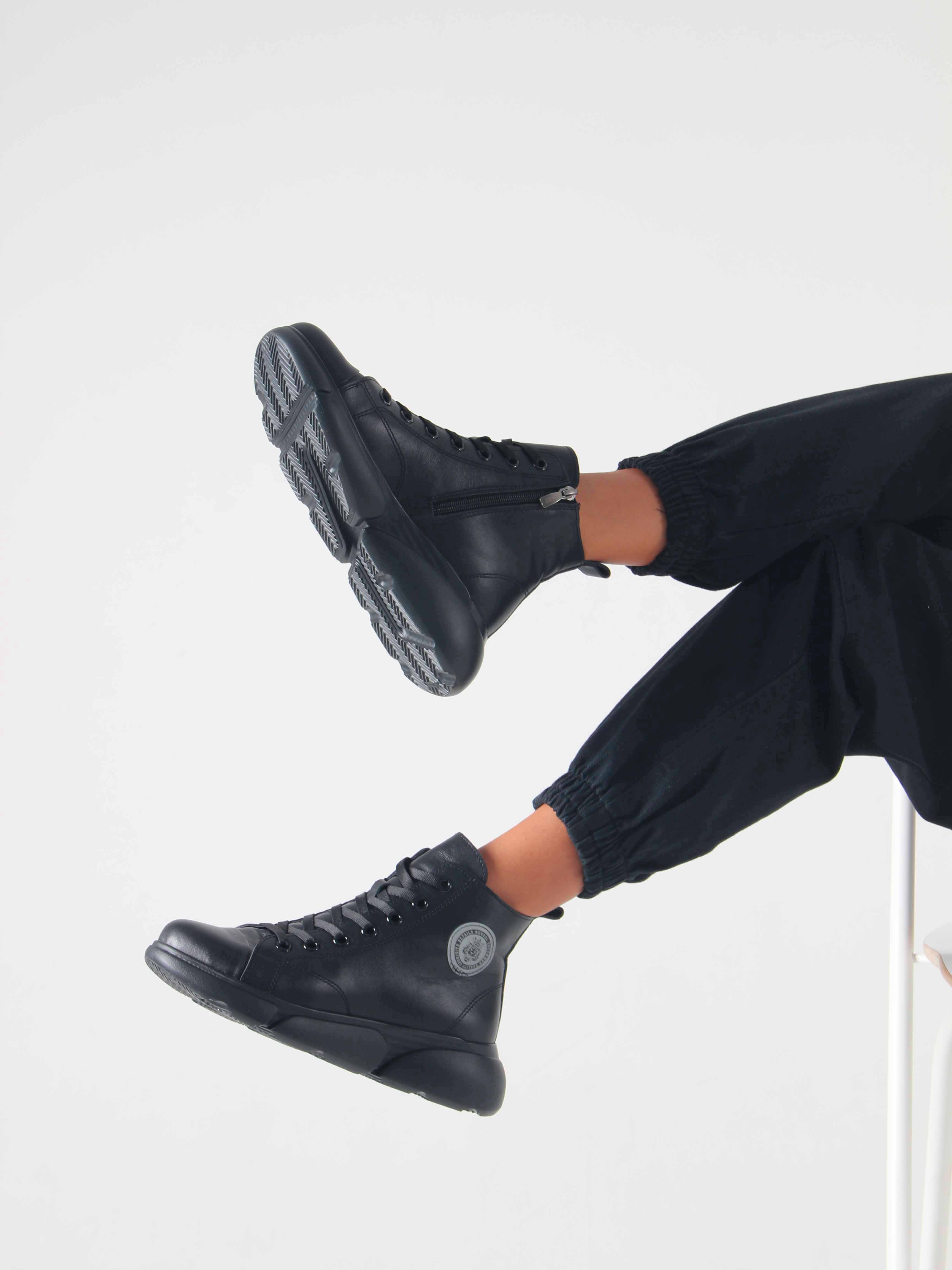 картинка Ботинки ED'ART 213.ariya'bl. black от интернет магазина