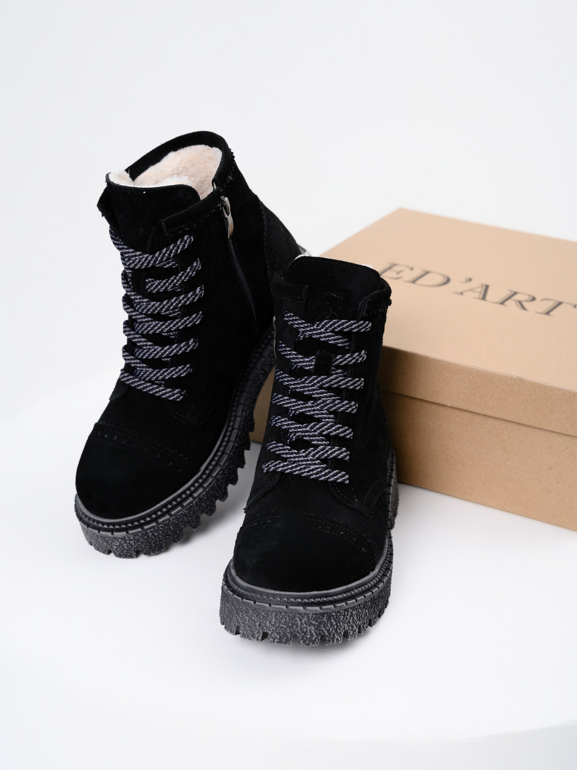 картинка Ботинки ED'ART 319.22511'gr. Черный замша от интернет магазина