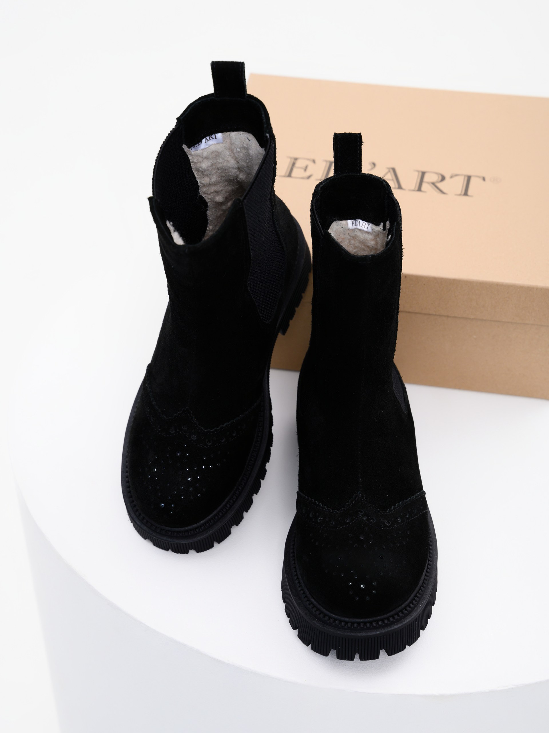 картинка Челси 360.P.taskana'bl. Черная замша от интернет магазина