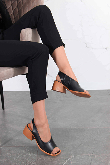 картинка Босоножки ED'ART 4011.23663'br. Черный-коричневый от интернет магазина