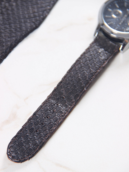 картинка Ремешок на часы R22 коричневый питон от интернет магазина