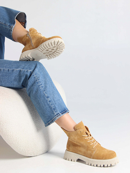 картинка Ботинки ED'ART 228.V.1541'be. светло-желтый замша от интернет магазина