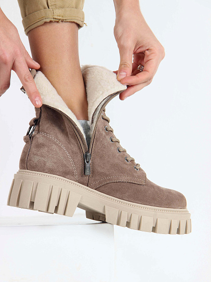 картинка Ботинки ED'ART 329.21153'bе. серо коричневый замша от интернет магазина
