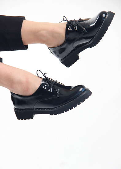 картинка Туфли полуботинки ED'ART 102.1018'bl. Черный наплак от интернет магазина