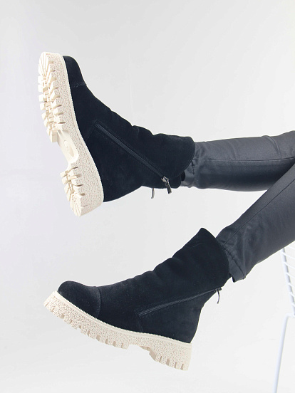 картинка Ботинки ED'ART 233.1541'be. Черный замша от интернет магазина